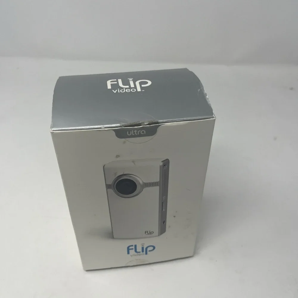 Flip Video Camcorder U1120W UltraHD 4 GB Memory  120 Minutes New Open Box